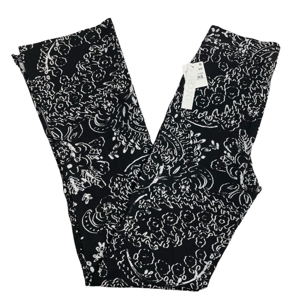 Abound Nordstrom Pull On Flare Pants in Black White Bandana Daisies XS New